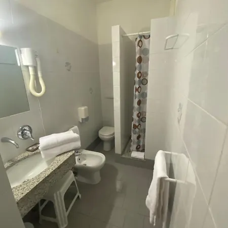 Hotell Rosita 2*