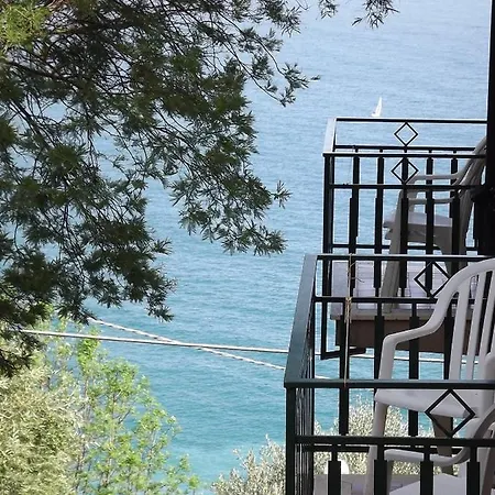 Rosita Finale Ligure