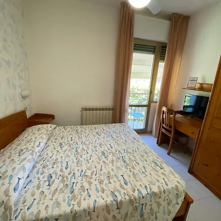 Hotell Rosita 2*