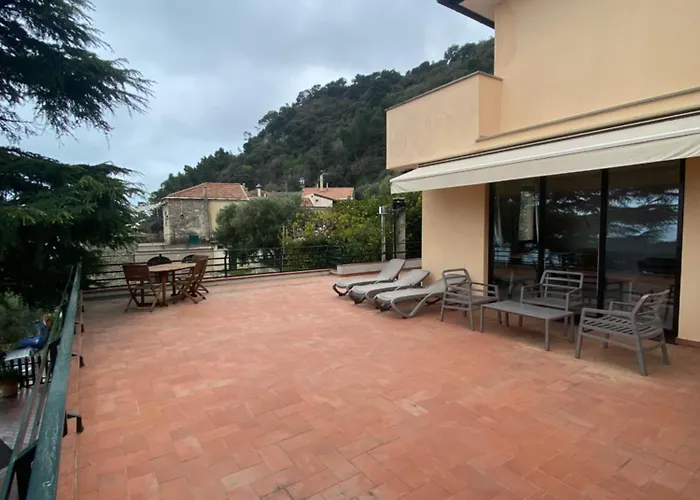 Rosita 2* Finale Ligure